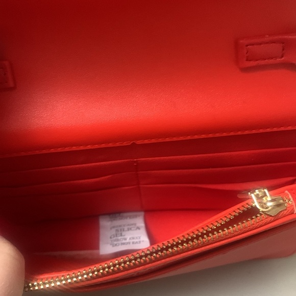 NWT Bebe Crossbody Sophia Quilted Handbag Chain Strap Purse Shoulder Cherry Red - Picture 10 of 12